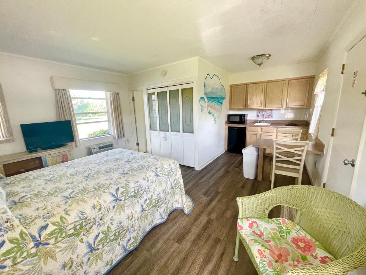 Surf Studio Beach Resort Cocoa Beach Esterno foto