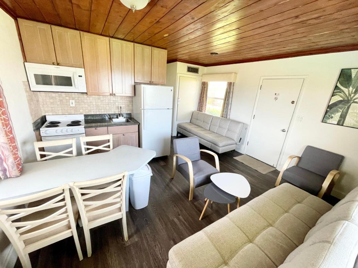 Surf Studio Beach Resort Cocoa Beach Esterno foto