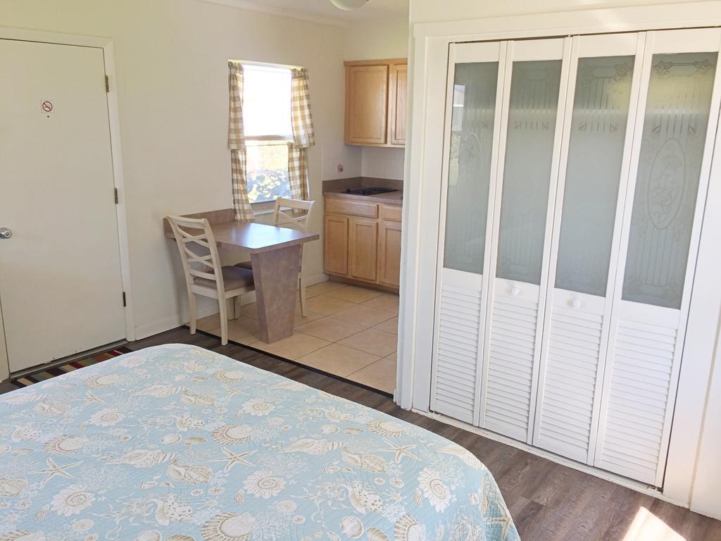 Surf Studio Beach Resort Cocoa Beach Esterno foto