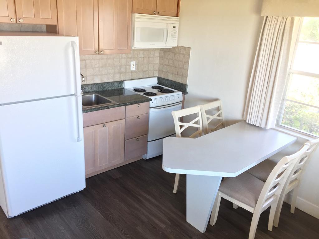 Surf Studio Beach Resort Cocoa Beach Esterno foto